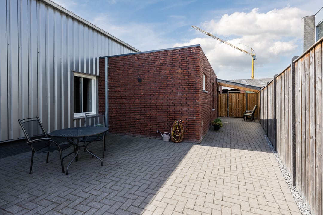 Photo 68 of Denestraat 14-A