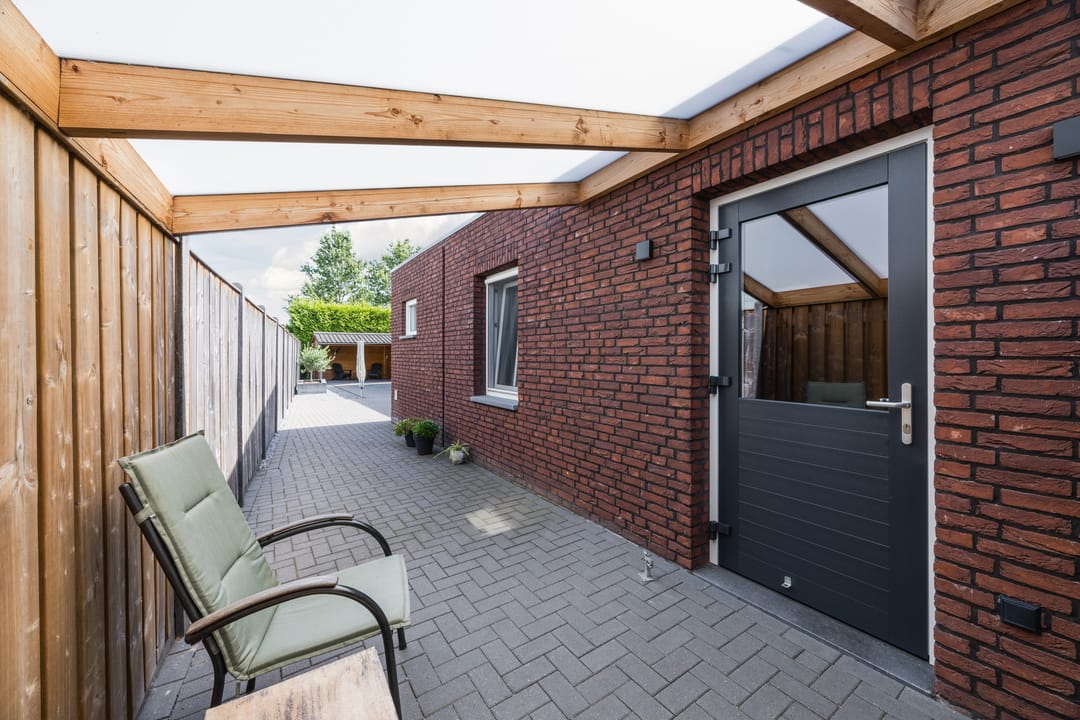 Photo 67 of Denestraat 14-A