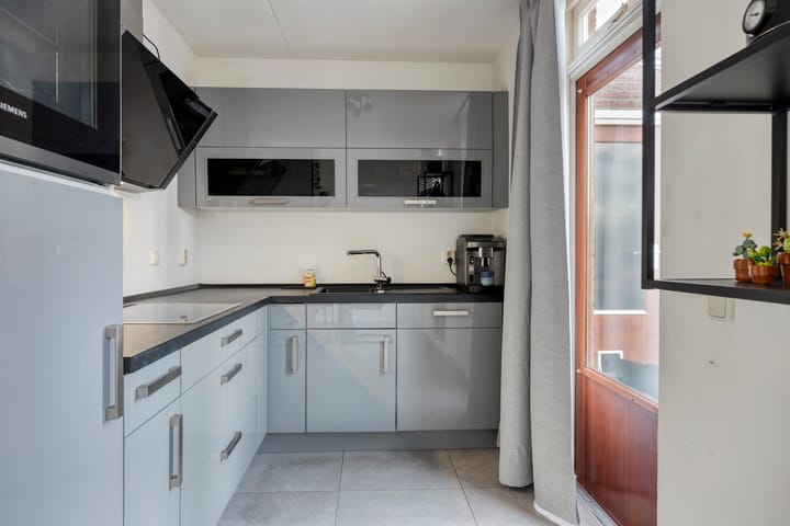 Tussenwoning te koop: Roodververij 21, Roermond