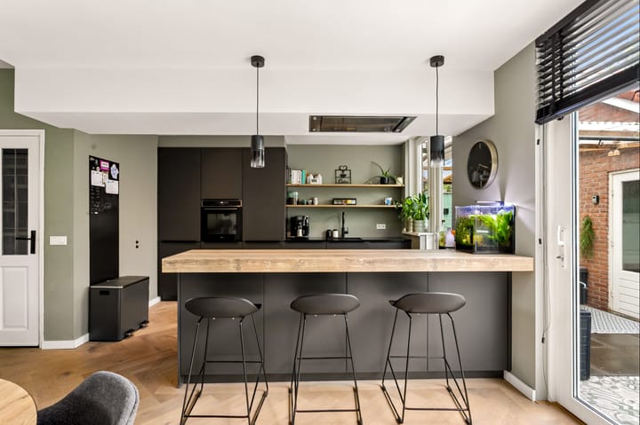 Tussenwoning te koop: De Savornin Lohmanlaan 60, Zwolle