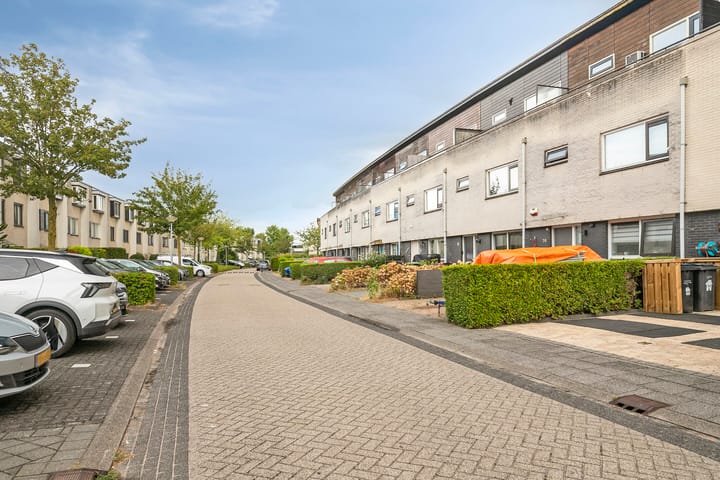 Photo 2 of Floris Versterstraat 68