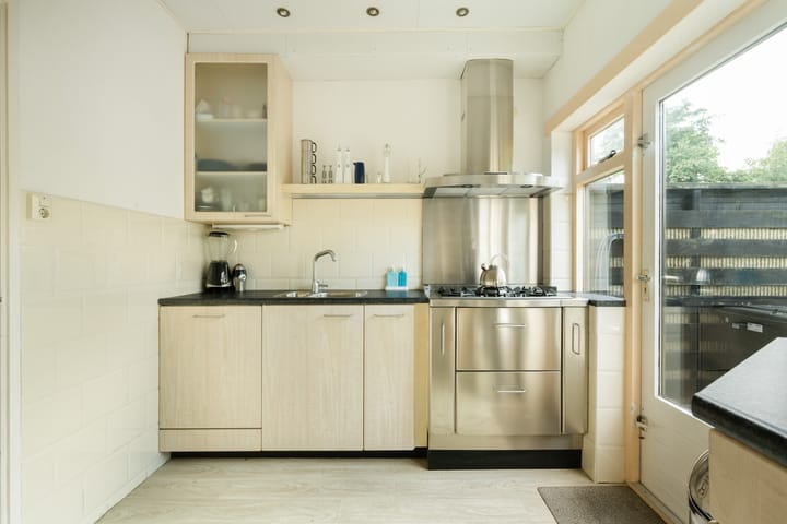Hoekwoning te koop: Leliestraat 28, Beverwijk