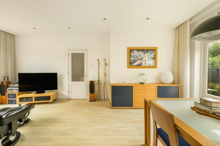 Hoekwoning te koop: Leliestraat 28, Beverwijk
