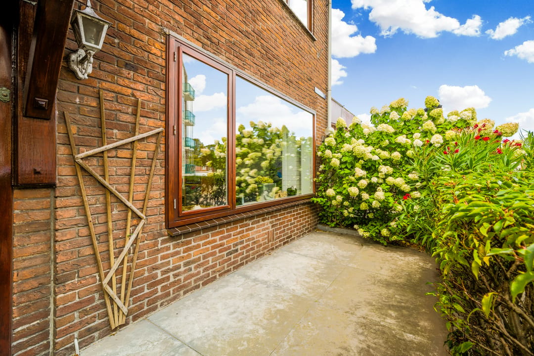 Photo 31 of Leliestraat 28