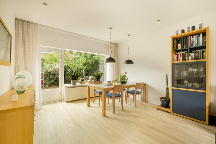 Hoekwoning te koop: Leliestraat 28, Beverwijk