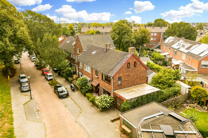 Hoekwoning te koop: Leliestraat 28, Beverwijk
