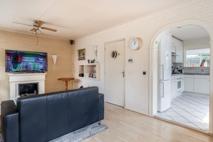 Vrijstaande woning te koop: Lisserdijk 419, Lisserbroek