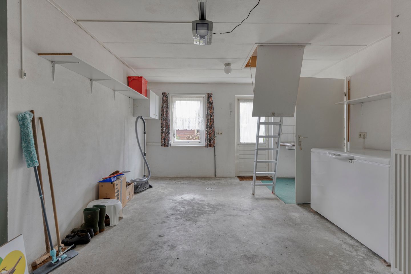 Photo 25 of van Musschenbroekstraat 13