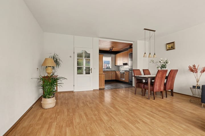 Tussenwoning te koop: Zonnedauw 17, Reeuwijk