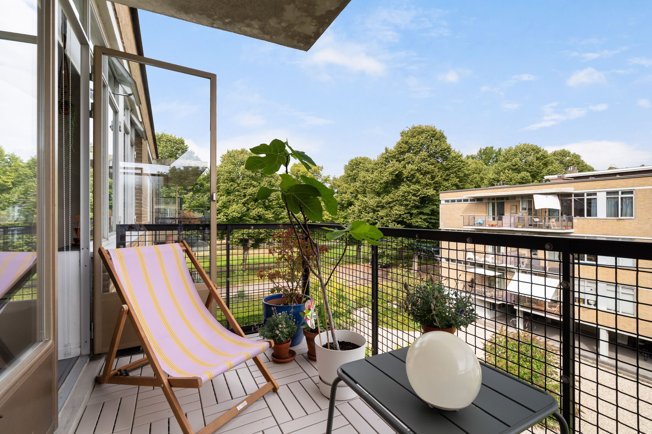 Photo 3 of Van der Horststraat 11-F