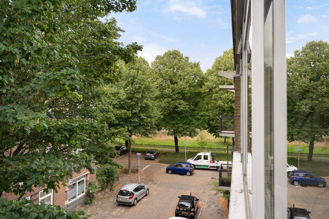 Photo 11 of Van der Horststraat 11-F