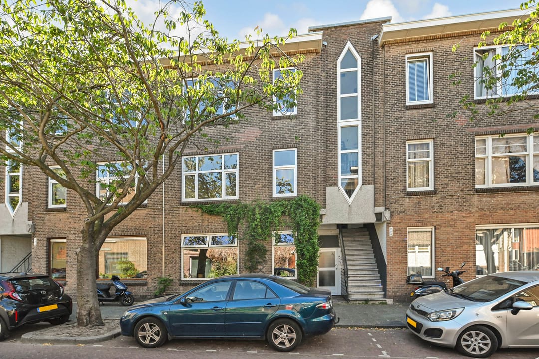 Photo 23 of Loosdrechtsestraat 18