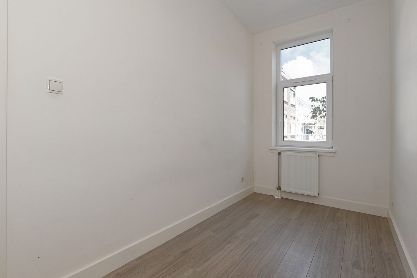 Photo 19 of Loosdrechtsestraat 18