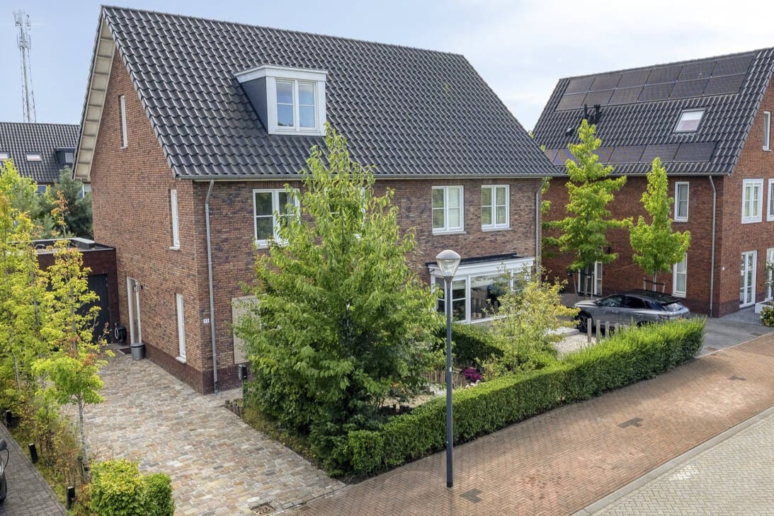 Foto 1 van Westrikse Binnenweg 11