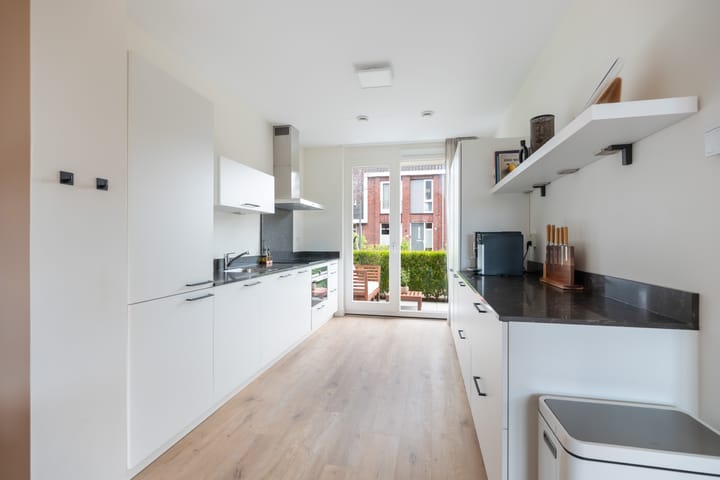 Hoekwoning te koop: Frida Katzpad 13, Woerden