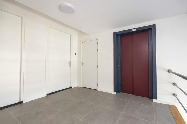 Photo 5 of Raadhuisstraat 9-E