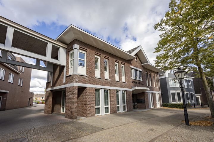 Photo 2 of Raadhuisstraat 9-E