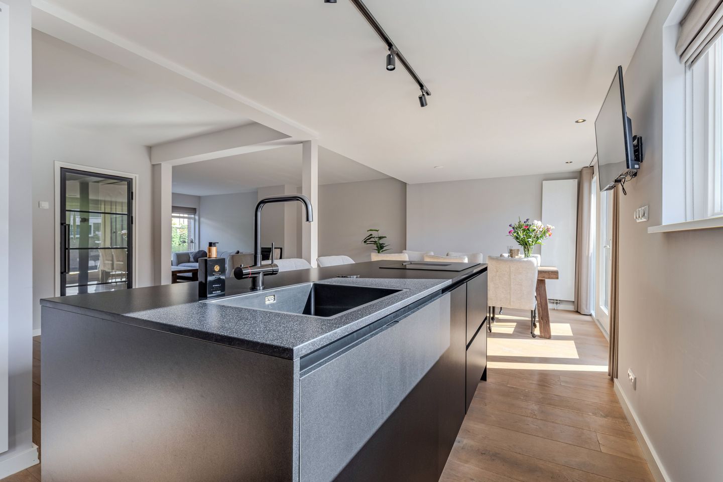 Photo 25 of Hooglandswyk 107