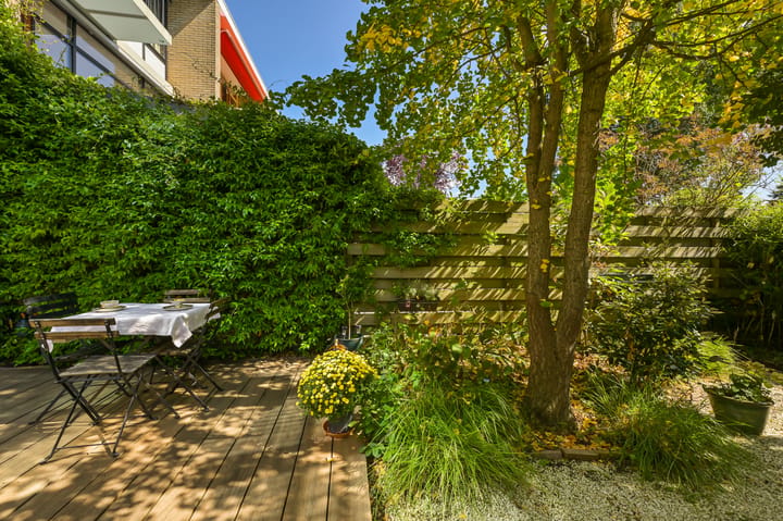 Tussenwoning te koop: Roosmarijnhof 9, Duivendrecht