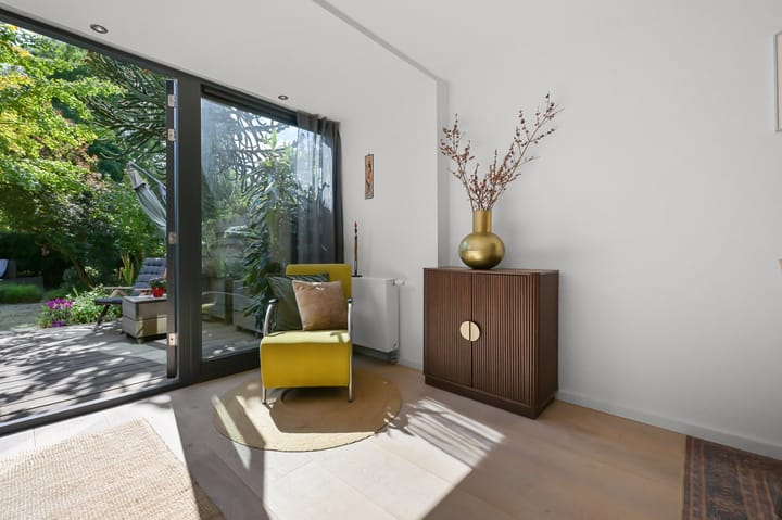Tussenwoning te koop: Roosmarijnhof 9, Duivendrecht