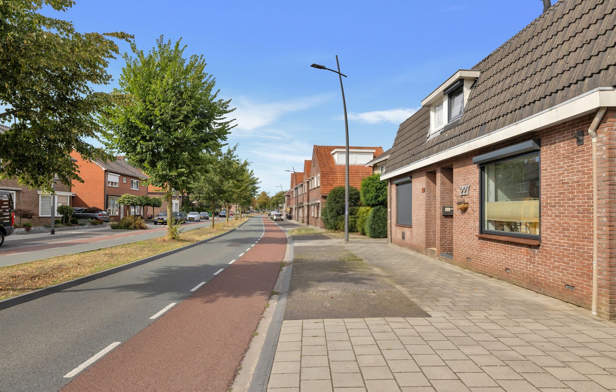 Foto 48 van Gronausestraat 227
