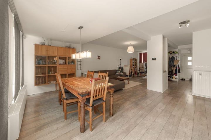 Hoekwoning te huur: Carel Fabritiuslaan 60, Amstelveen