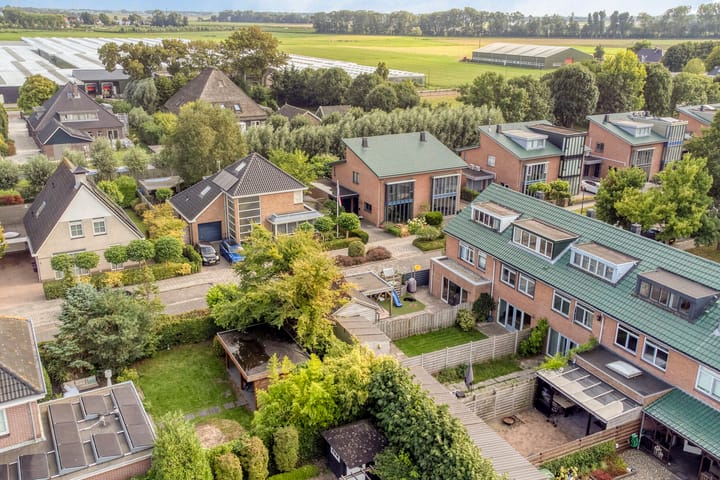 Tussenwoning te koop: Margaret Staalplantsoen 41, Heerhugowaard
