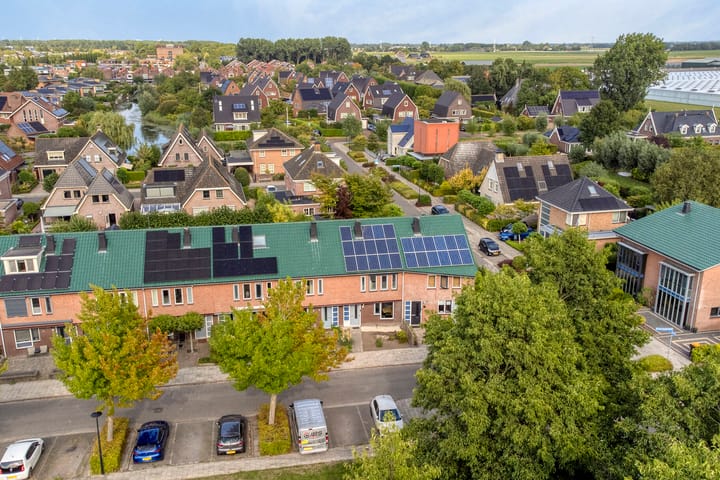 Tussenwoning te koop: Margaret Staalplantsoen 41, Heerhugowaard