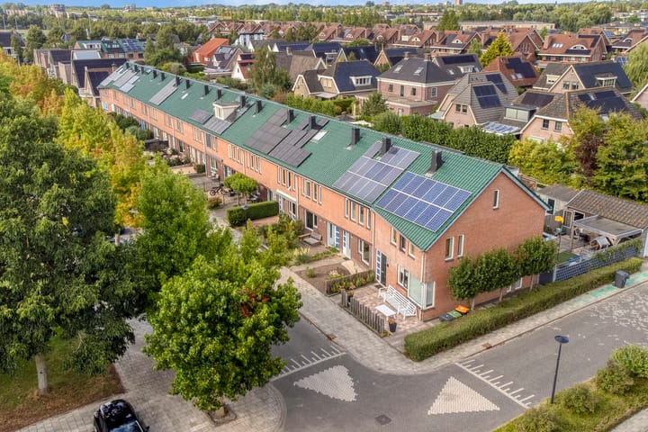 Tussenwoning te koop: Margaret Staalplantsoen 41, Heerhugowaard