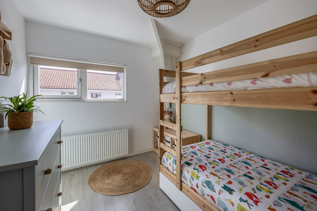 Photo 28 of Woudstraat 32
