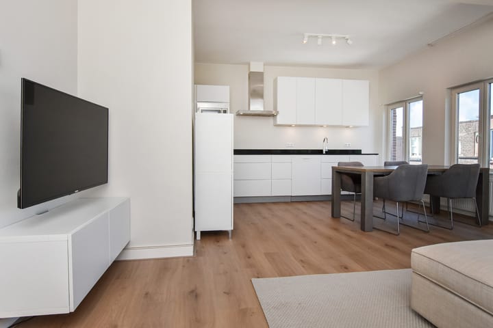 Appartement te koop: Laurierstraat 127, 'S-Gravenhage