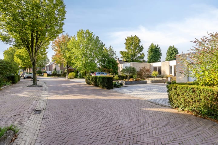 Tussenwoning te koop: Beverlaan 11, Waalre