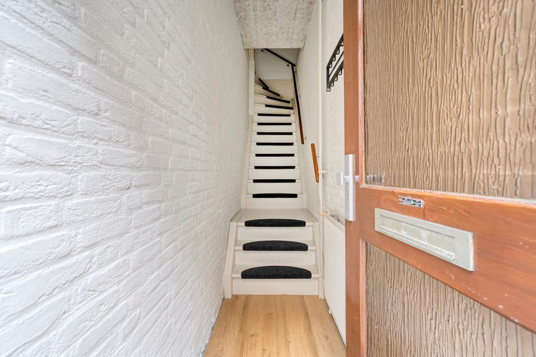 Photo 8 of Sint Teunisstraat 11-B