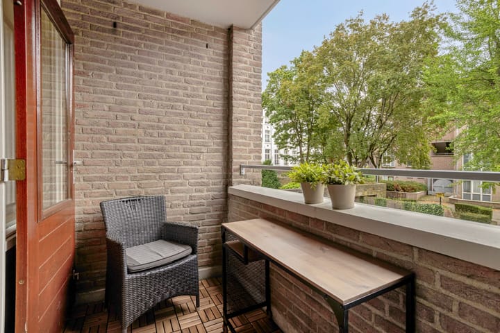 Photo 4 of Sint Teunisstraat 11-B