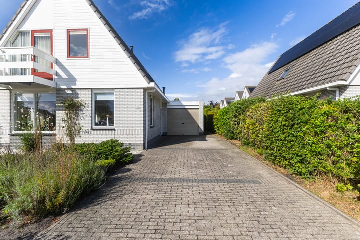 Vrijstaande woning te koop: Schierstins 20, Leeuwarden