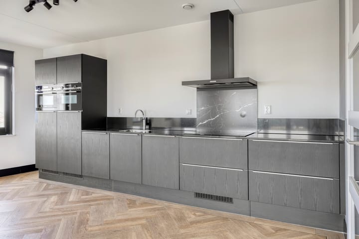 Photo 3 of De Klok 384