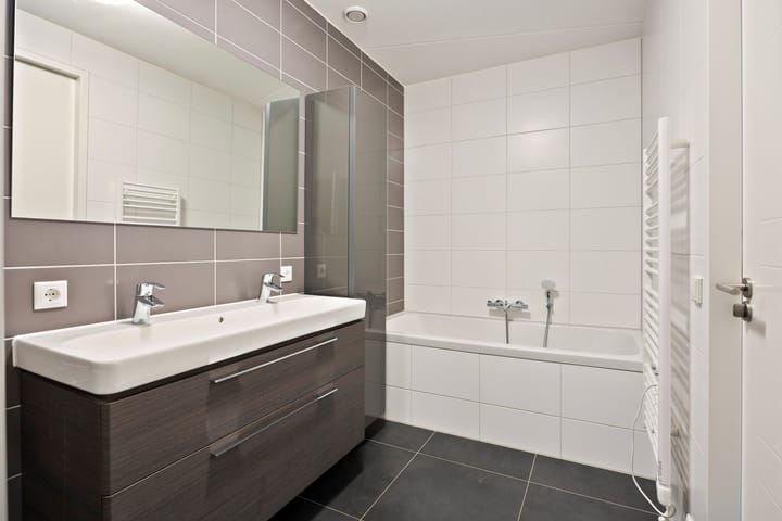 Photo 4 of De Klok 384