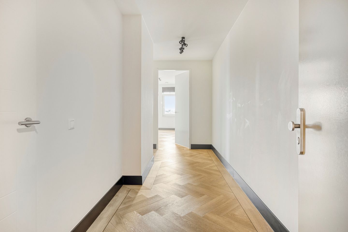 Photo 10 of De Klok 384