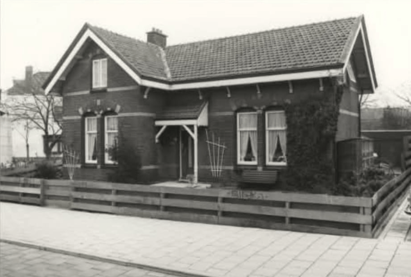 Foto 44 van Lippe-Biesterfeldweg 1