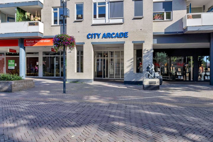 Appartement te koop: Van Boetzelaerstraat 37, Alphen Aan Den Rijn