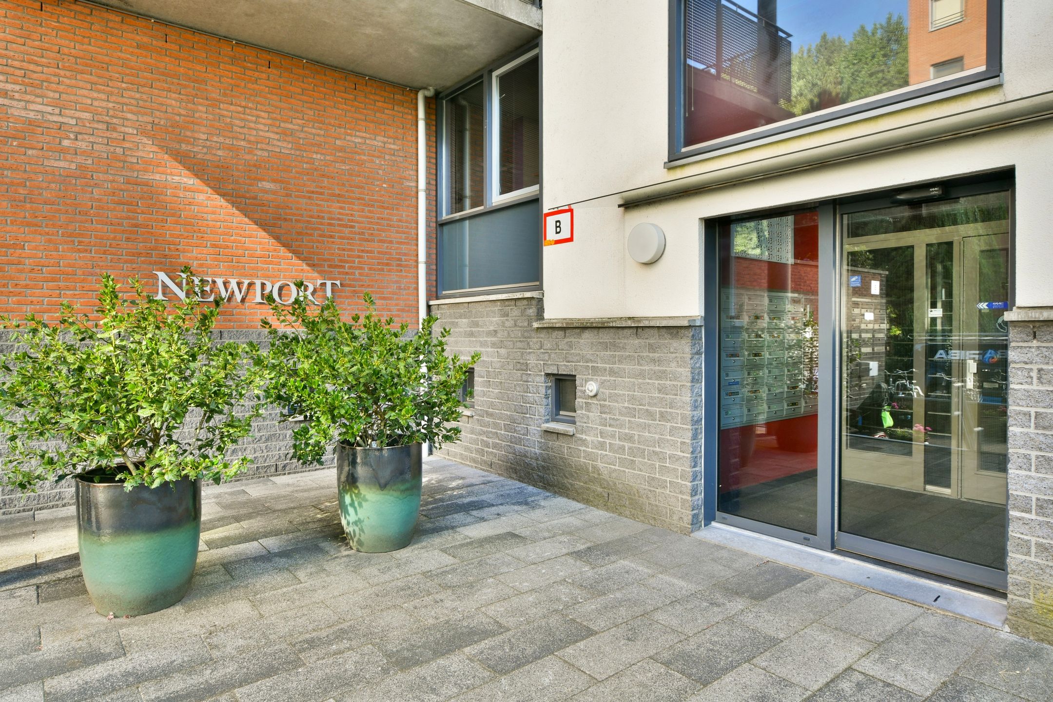 Photo 6 of Chet Bakerstraat 163