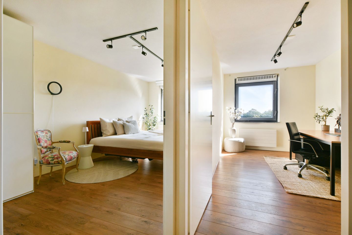 Photo 5 of Chet Bakerstraat 163