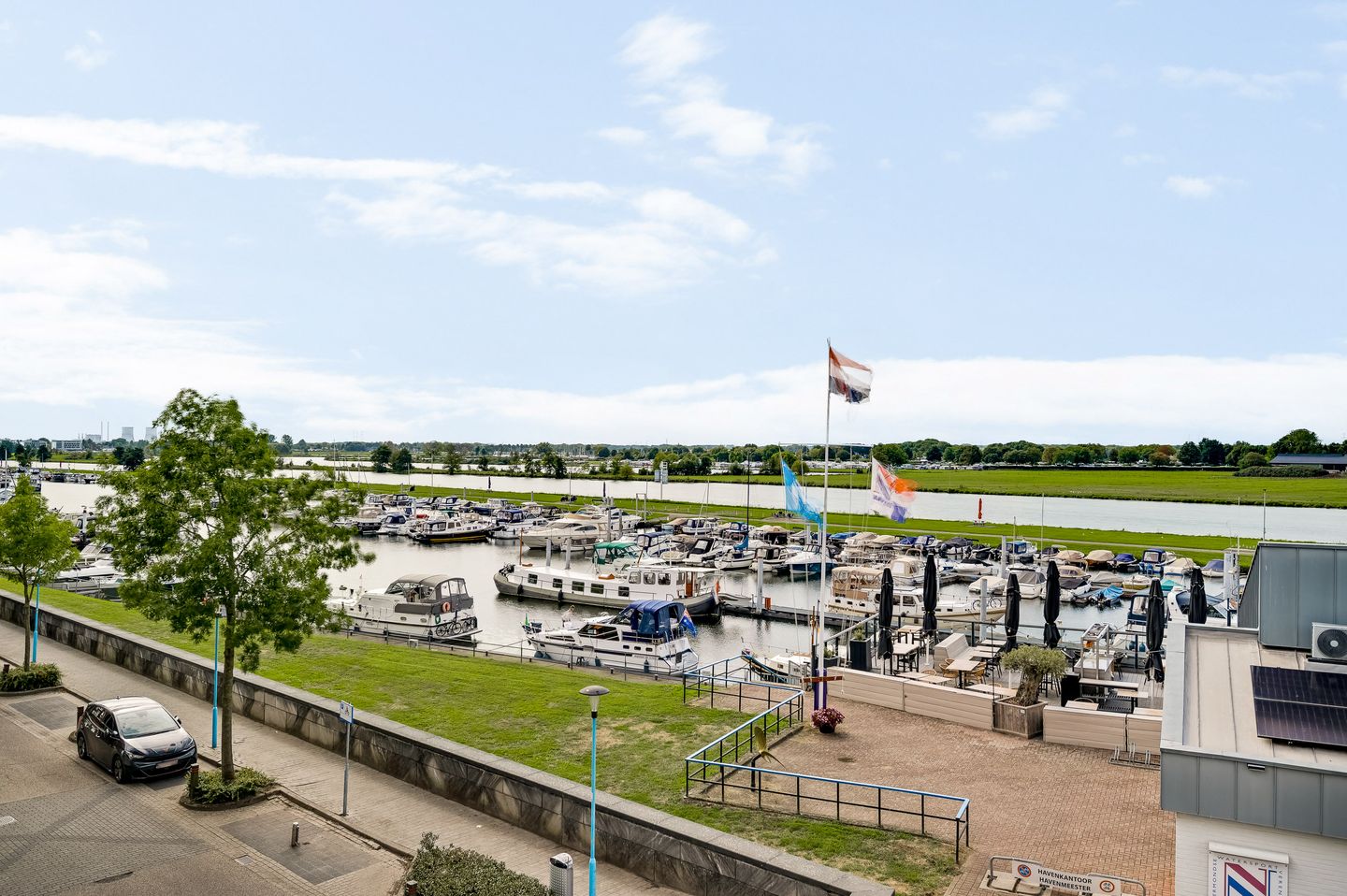 Photo 29 of Maasboulevard 11