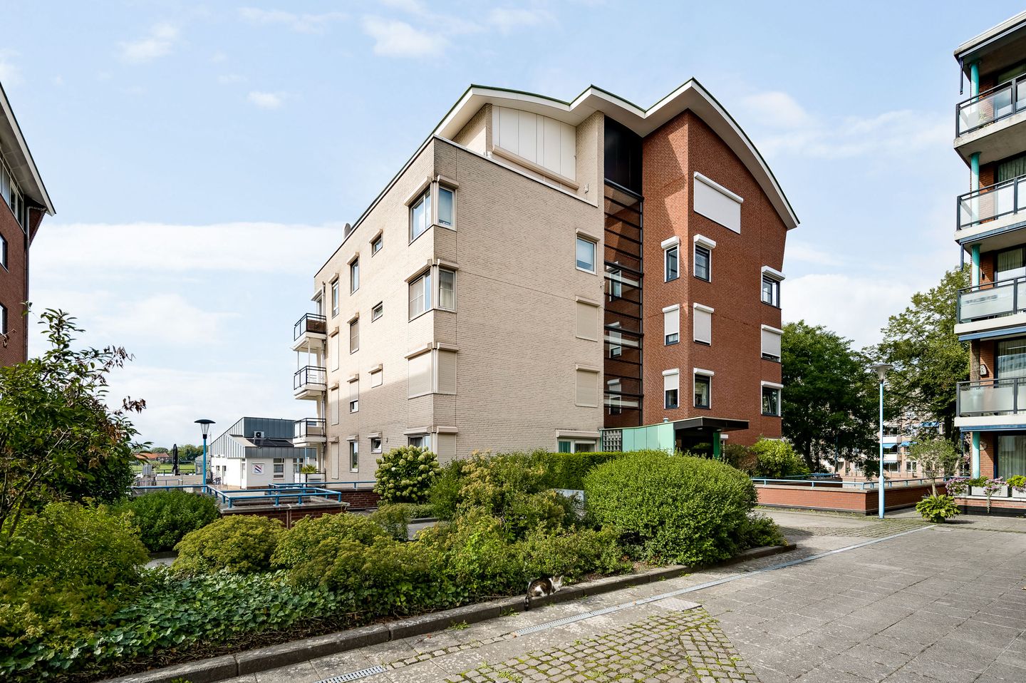 Photo 34 of Maasboulevard 11