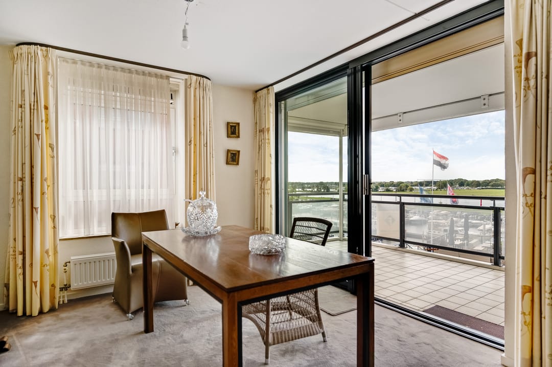 Photo 16 of Maasboulevard 11