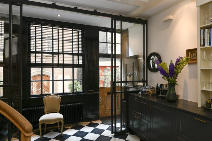 Tussenwoning te huur: Bergstraat 8, Amsterdam
