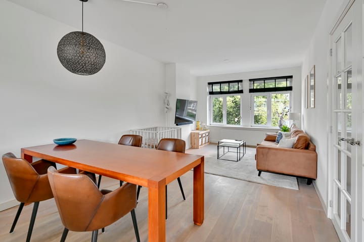 Appartement te koop: Koningin Wilhelminalaan 124, Voorburg