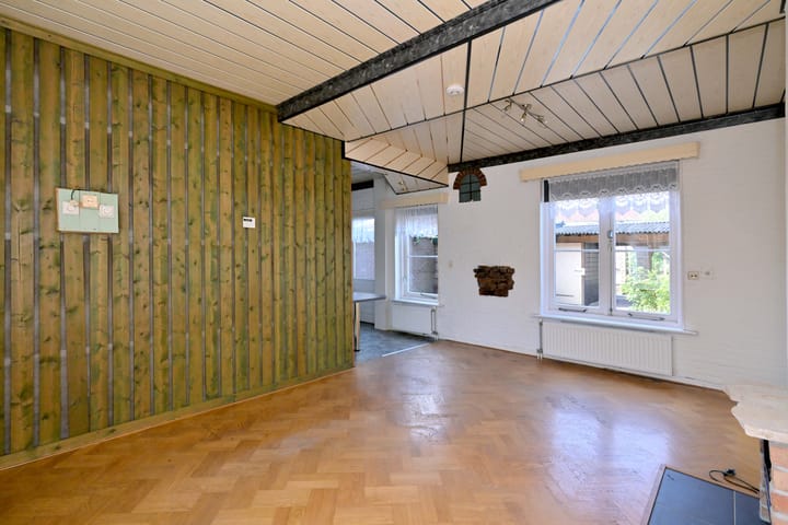 Photo 5 of Merelstraat 10