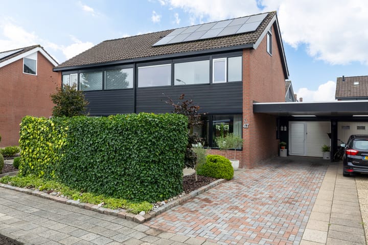 Tussenwoning te koop: Zuiderdwarsvaart 47, Drachten