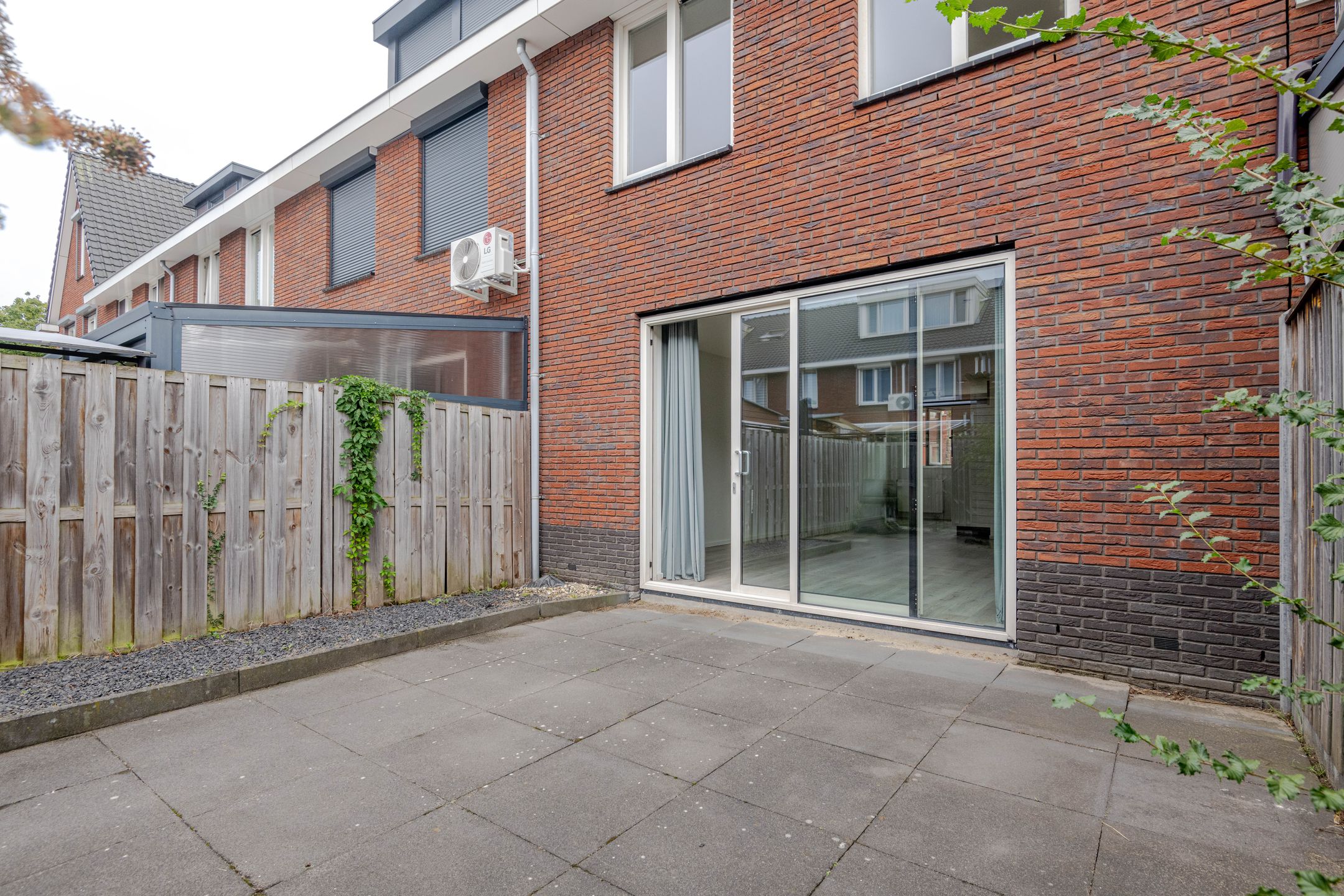 Foto 15 van Nieuwenhoornstraat 30